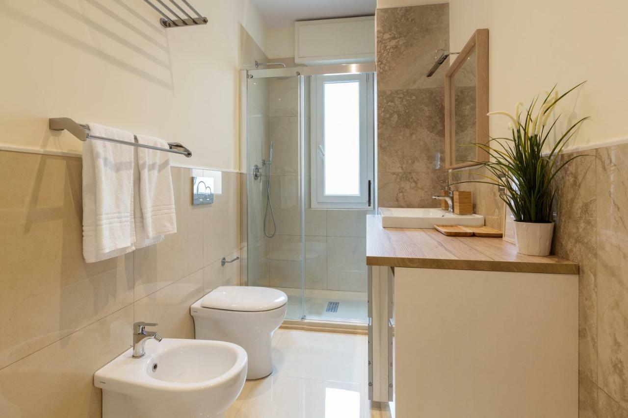 Cinque Terre The Square Apt - Two Bathrooms 라스페치아 외부 사진
